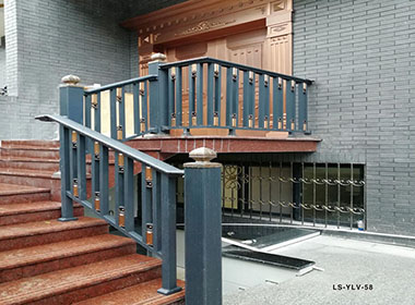 �o��